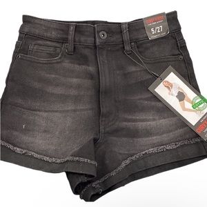 Celebrity Pink Skinny Curvy HI-RISE The DEB SHORT Size 5/27 Color Black Wash